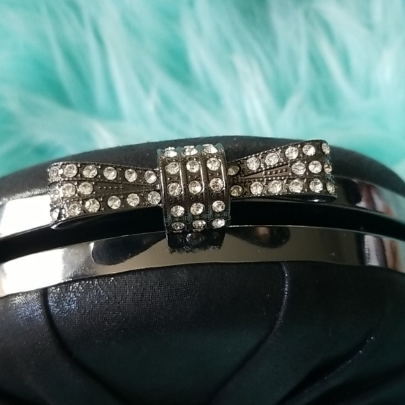 Black Bow Clutch / Evening Purse - Picture 5 of 8